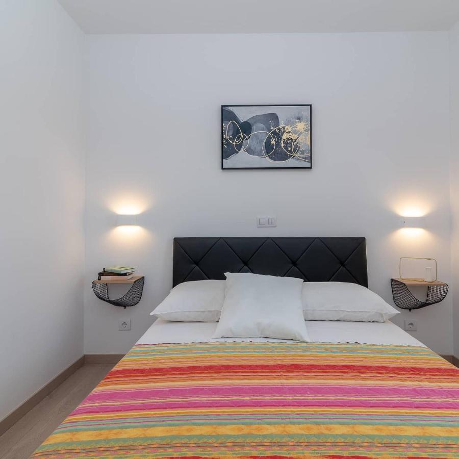 Appartement Apartman Lotos à Trogir Extérieur photo